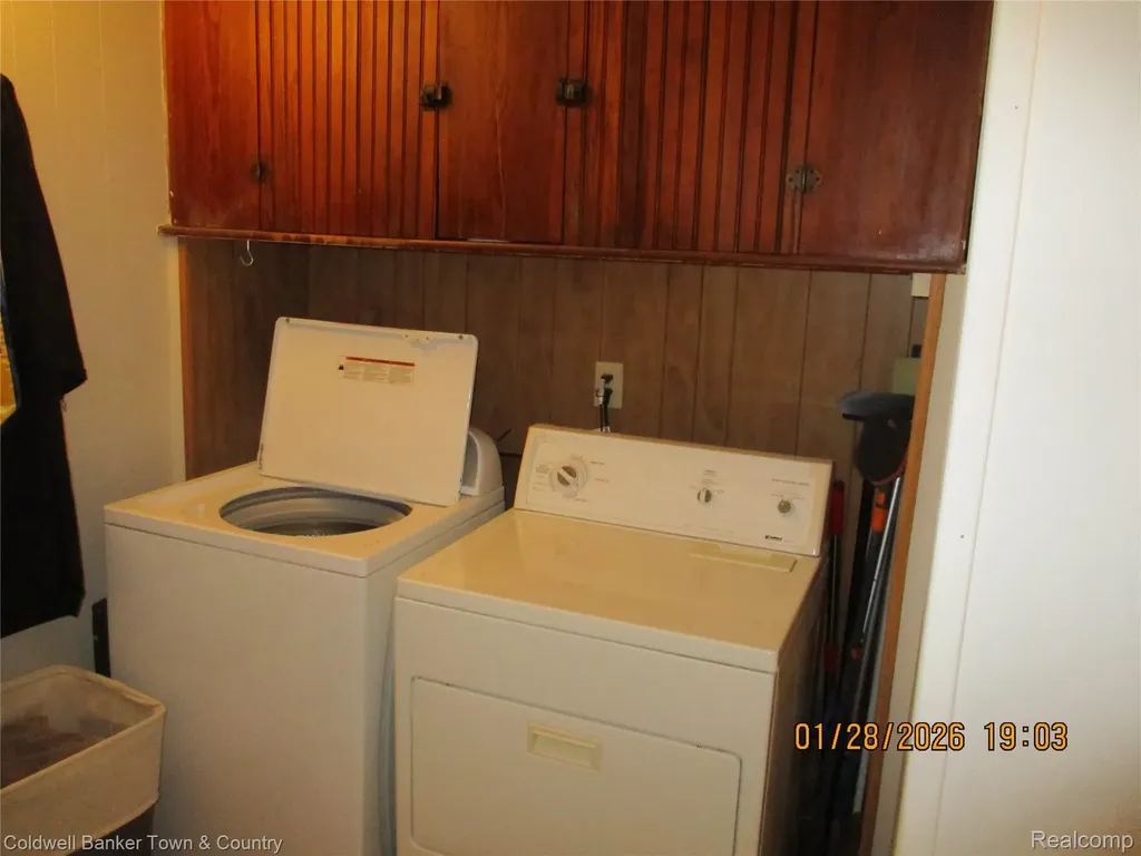 435 E Grand River Avenue Fowlerville Village MI 48836