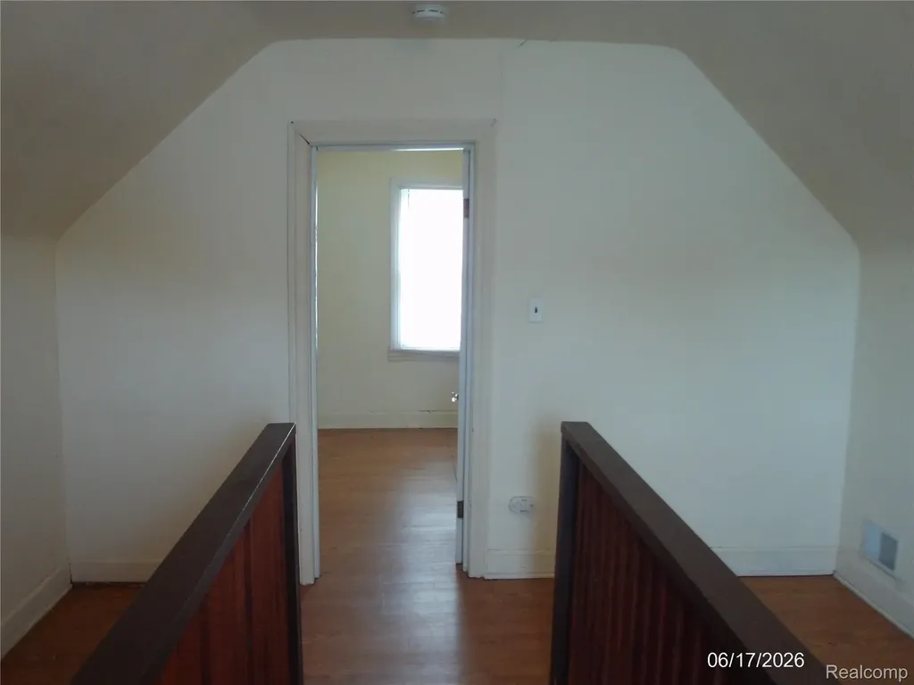 25627 Paige Street Roseville City MI 48066