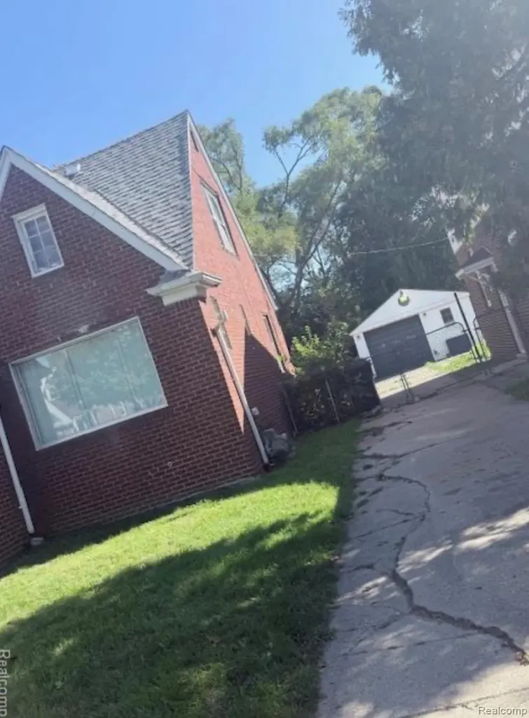 18436 Beland Street Detroit City MI 48234