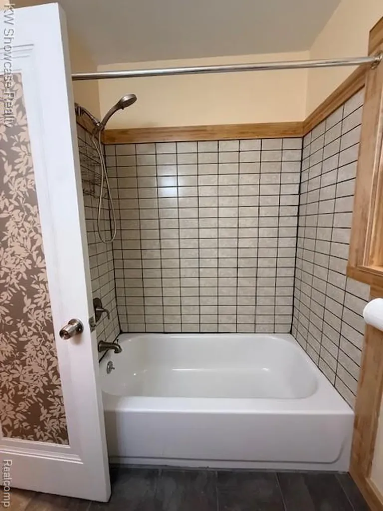 609 Elkinford Drive White Lake Charter Township MI 48383