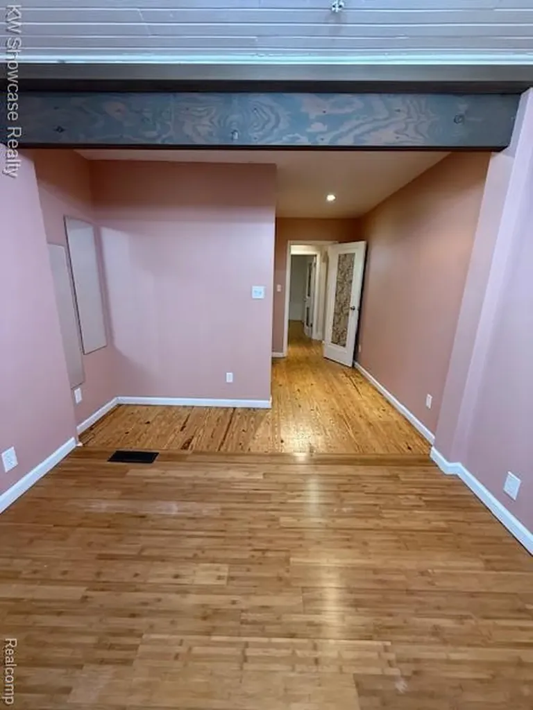 609 Elkinford Drive White Lake Charter Township MI 48383