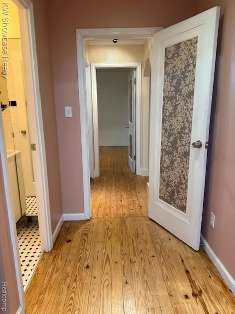 609 Elkinford Drive White Lake Charter Township MI 48383
