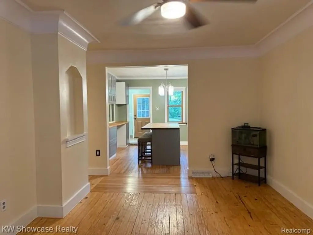 609 Elkinford Drive White Lake Charter Township MI 48383