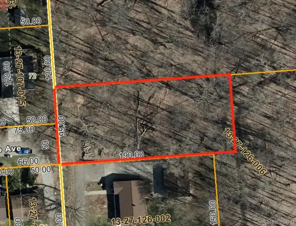 00 Gilbo Waterford Charter Township MI 48328