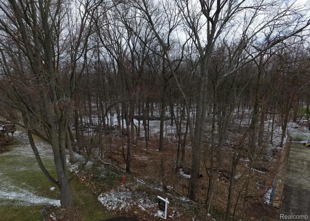 00 Gilbo Waterford Charter Township MI 48328