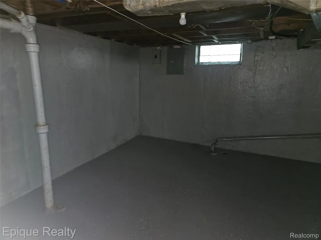 6166 Farmbrook Street Detroit City MI 48224