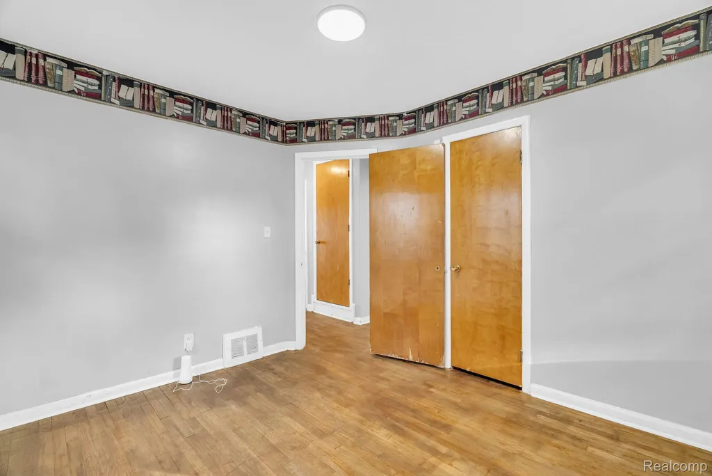 6235 Rosemont Avenue Detroit City MI 48228