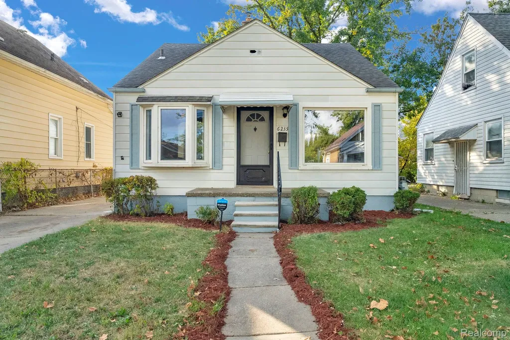 6235 Rosemont Avenue Detroit City MI 48228