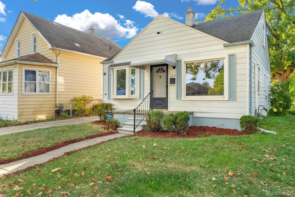 6235 Rosemont Avenue Detroit City MI 48228