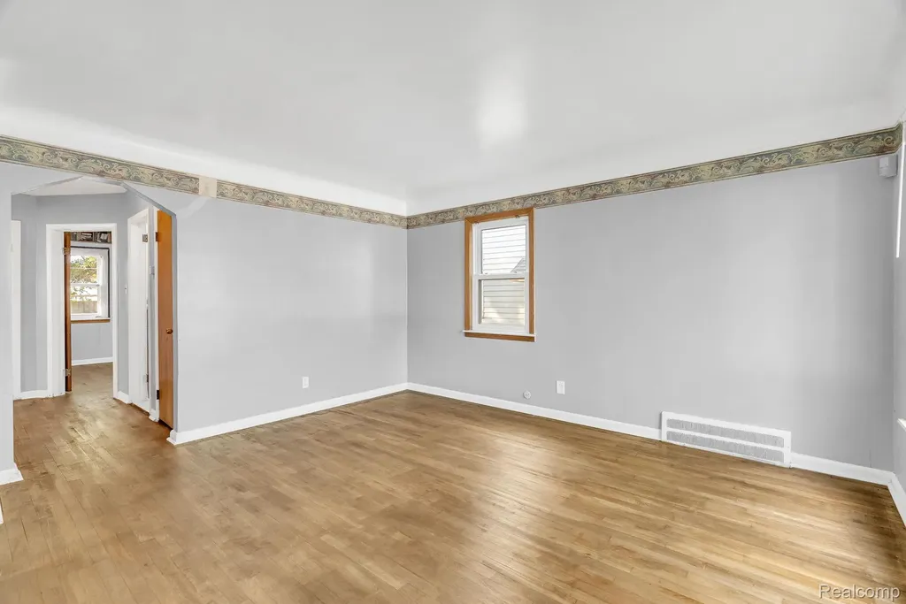 6235 Rosemont Avenue Detroit City MI 48228