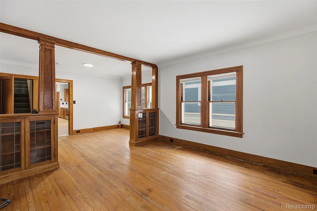 124 E Windemere Avenue Royal Oak City MI 48073