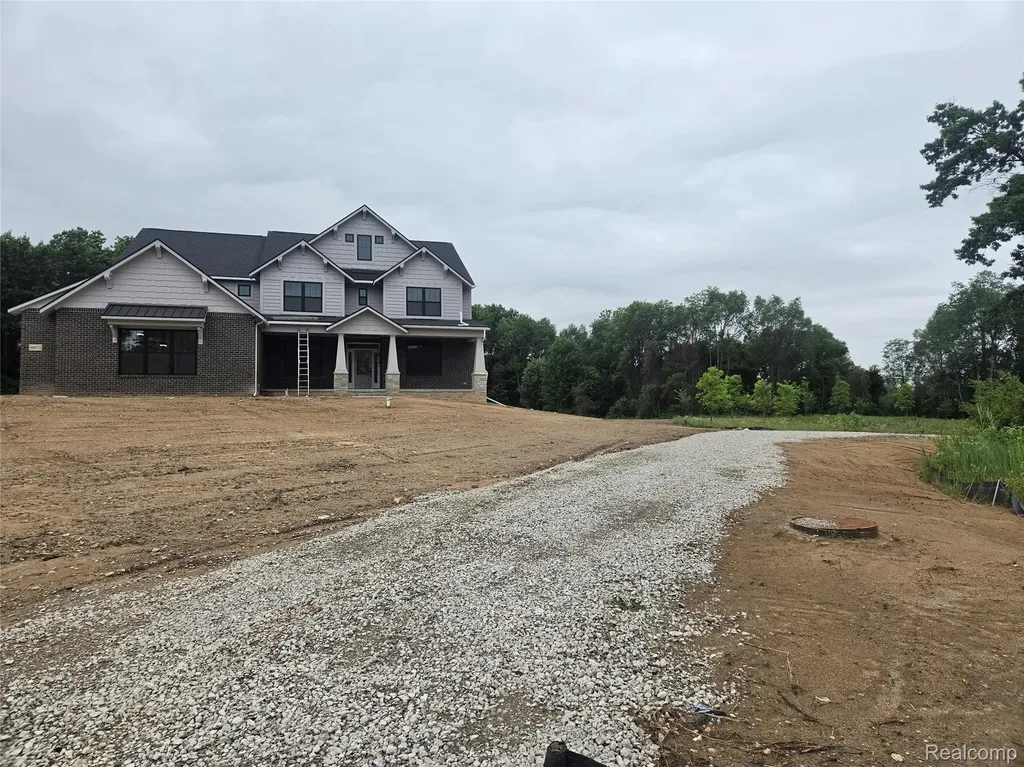 60671 Town Square Street Lyon Charter Township MI 48165
