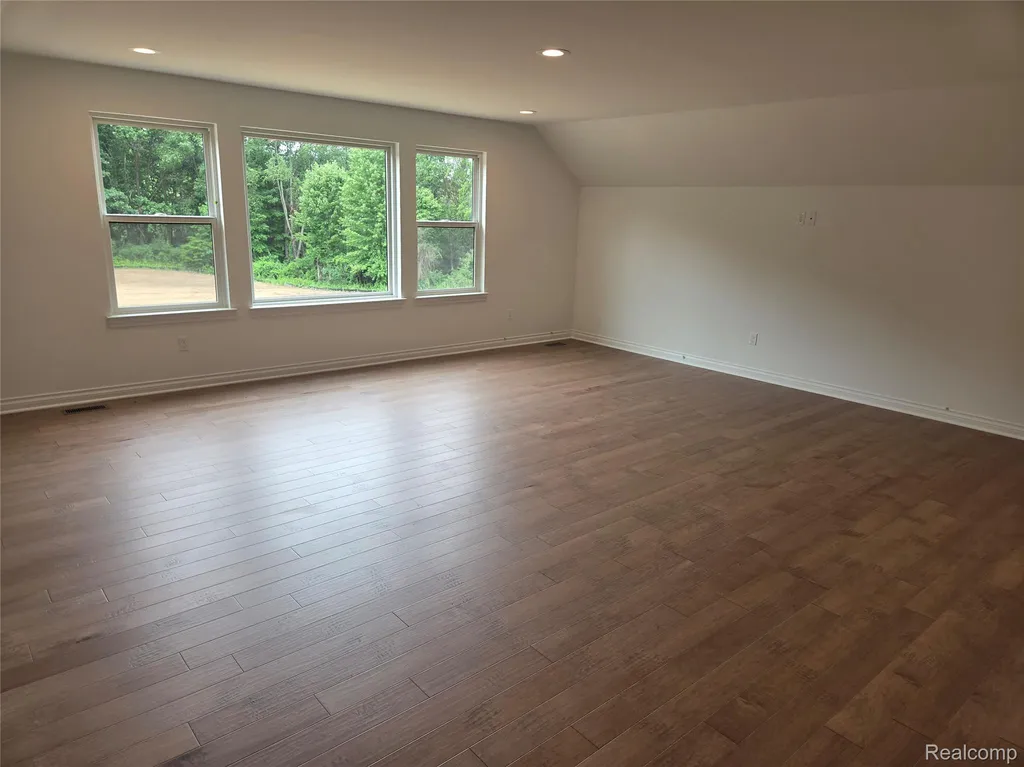 60671 Town Square Street Lyon Charter Township MI 48165
