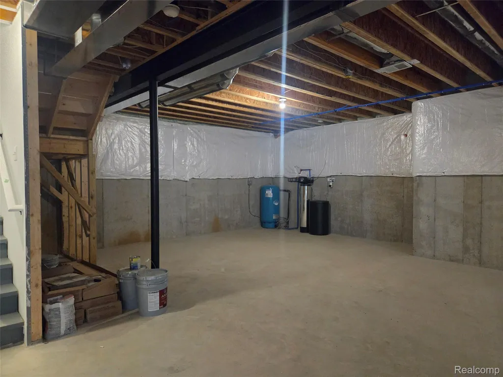 60671 Town Square Street Lyon Charter Township MI 48165