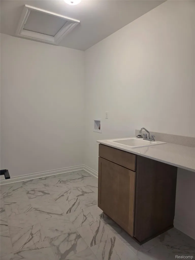 60671 Town Square Street Lyon Charter Township MI 48165