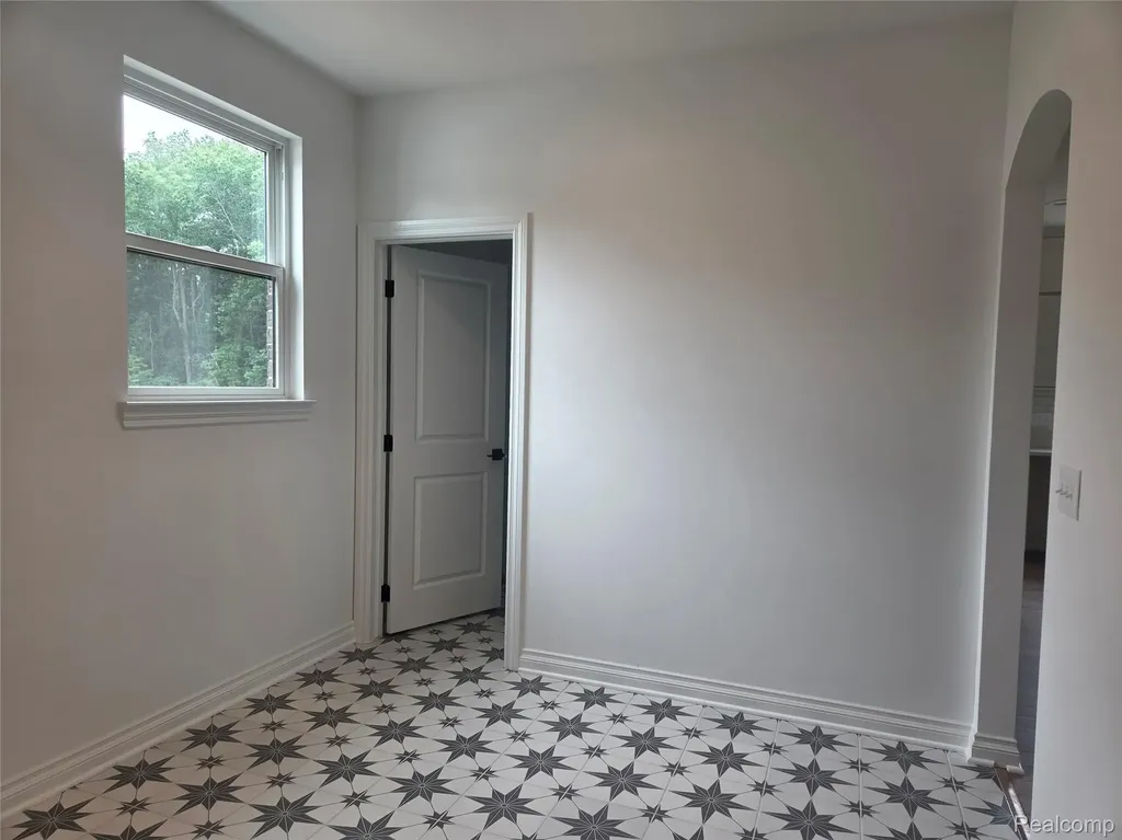 60671 Town Square Street Lyon Charter Township MI 48165