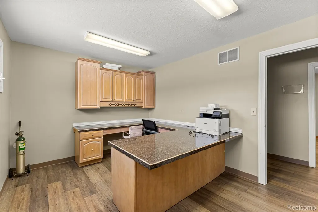 245 E Warwick Drive Alma City MI 48801