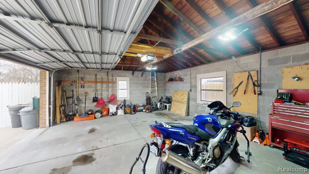 20201 Lochmoor Street Harper Woods City MI 48225