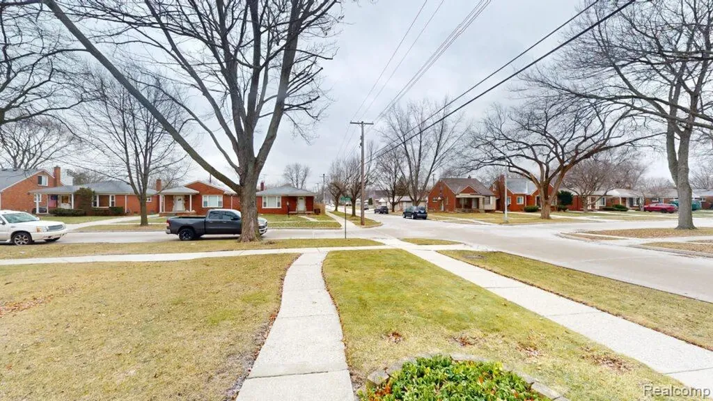 20201 Lochmoor Street Harper Woods City MI 48225