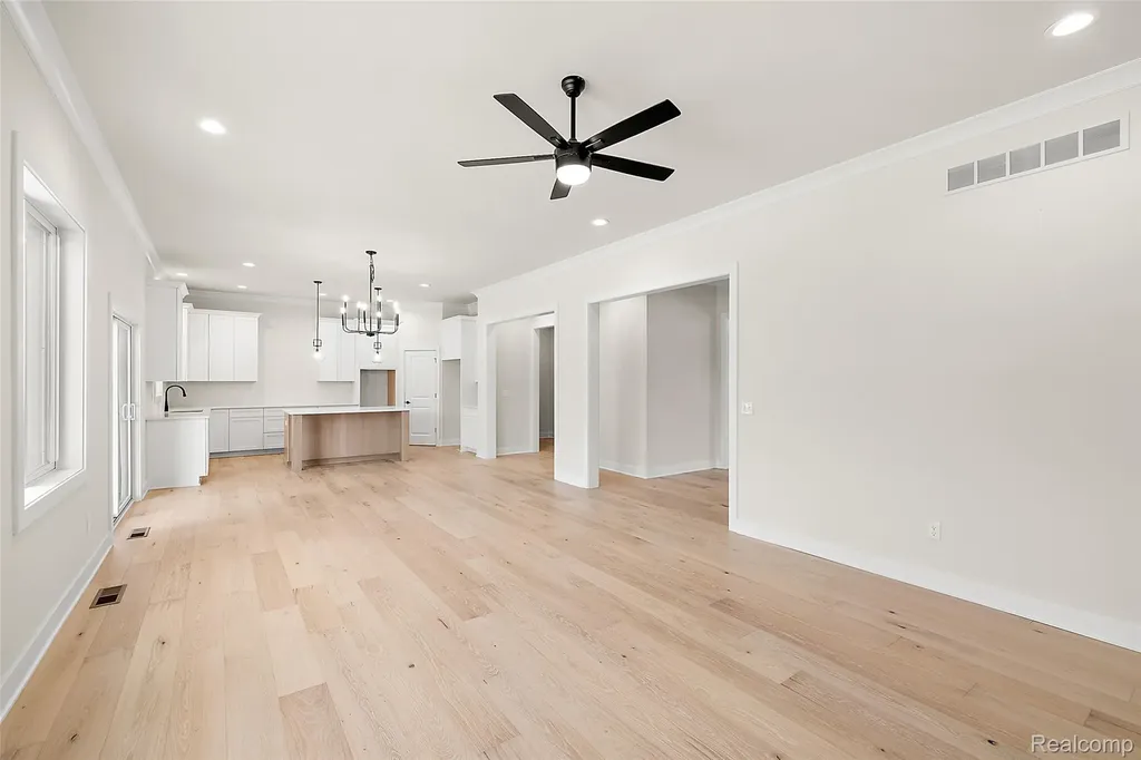 17824 Biscayne Drive Macomb Township MI 48042