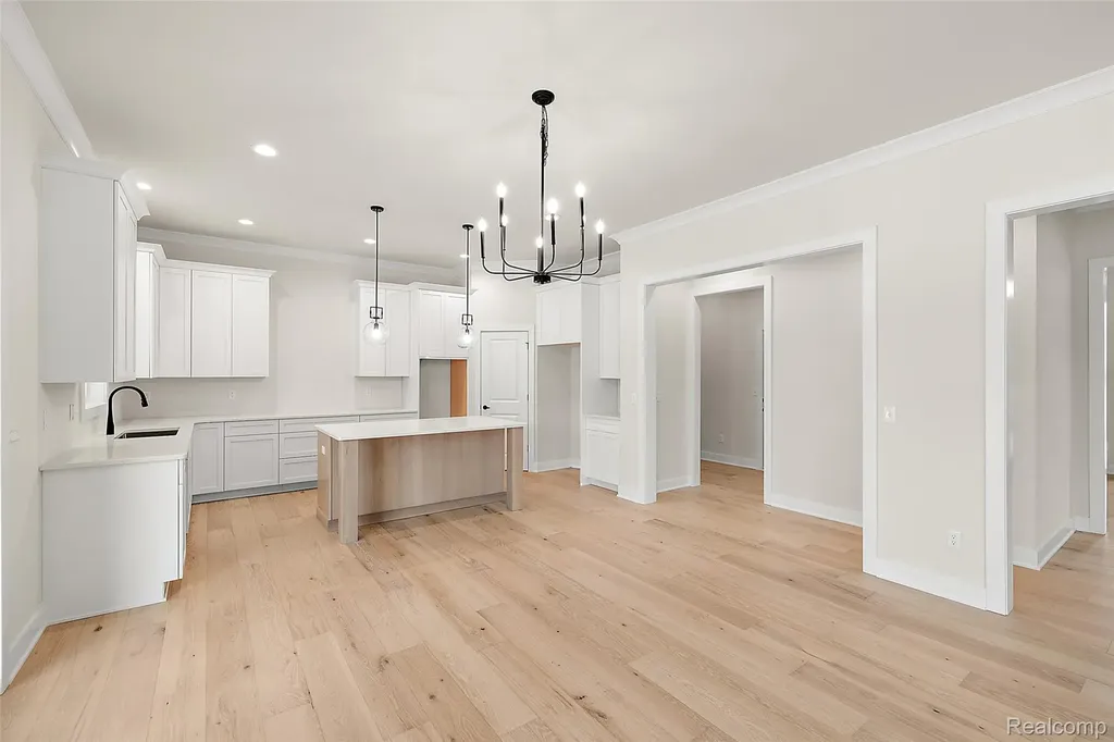 17824 Biscayne Drive Macomb Township MI 48042