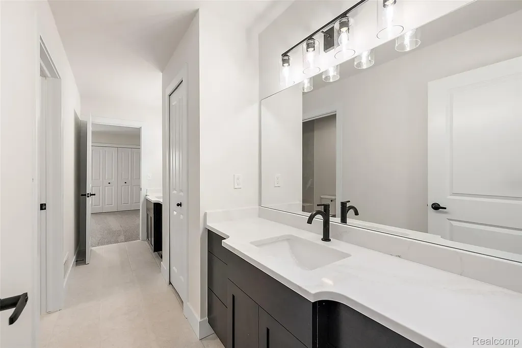 17824 Biscayne Drive Macomb Township MI 48042