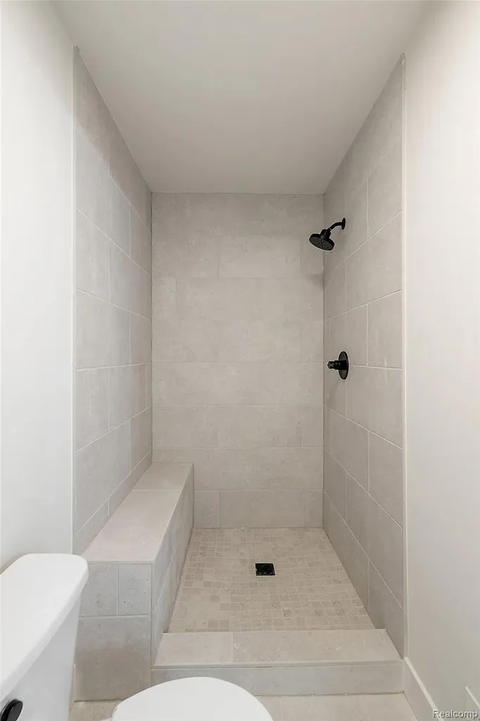 17824 Biscayne Drive Macomb Township MI 48042