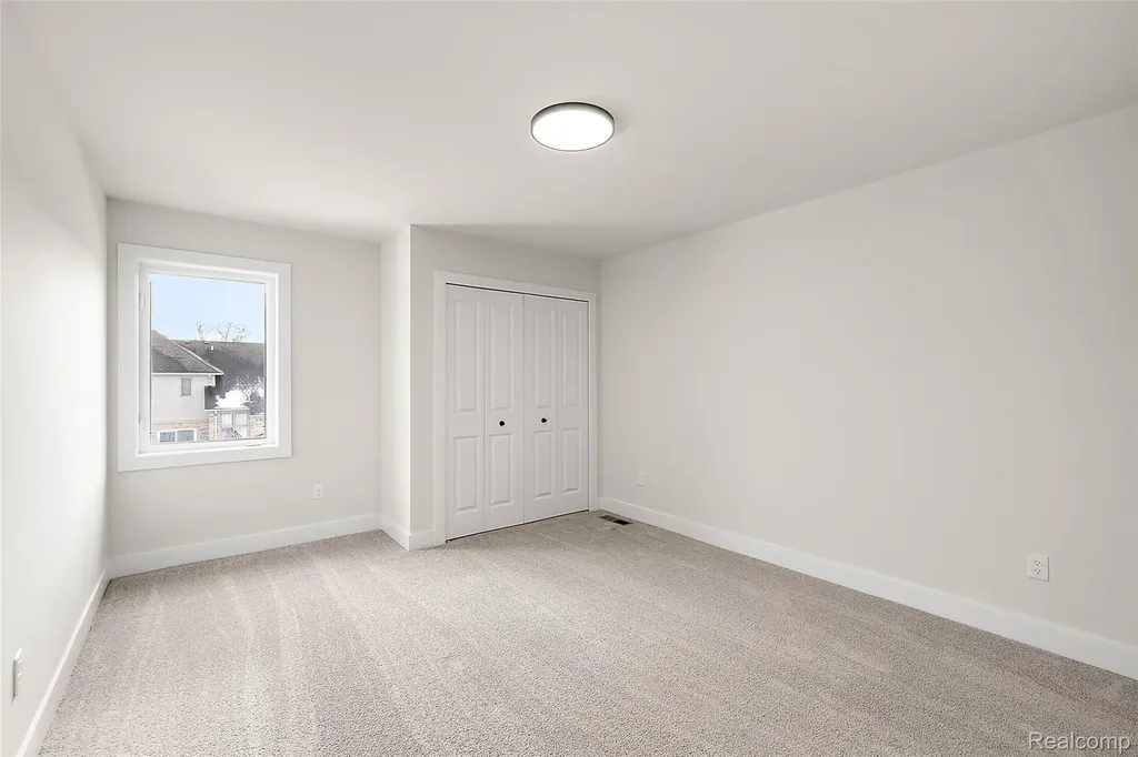 17824 Biscayne Drive Macomb Township MI 48042