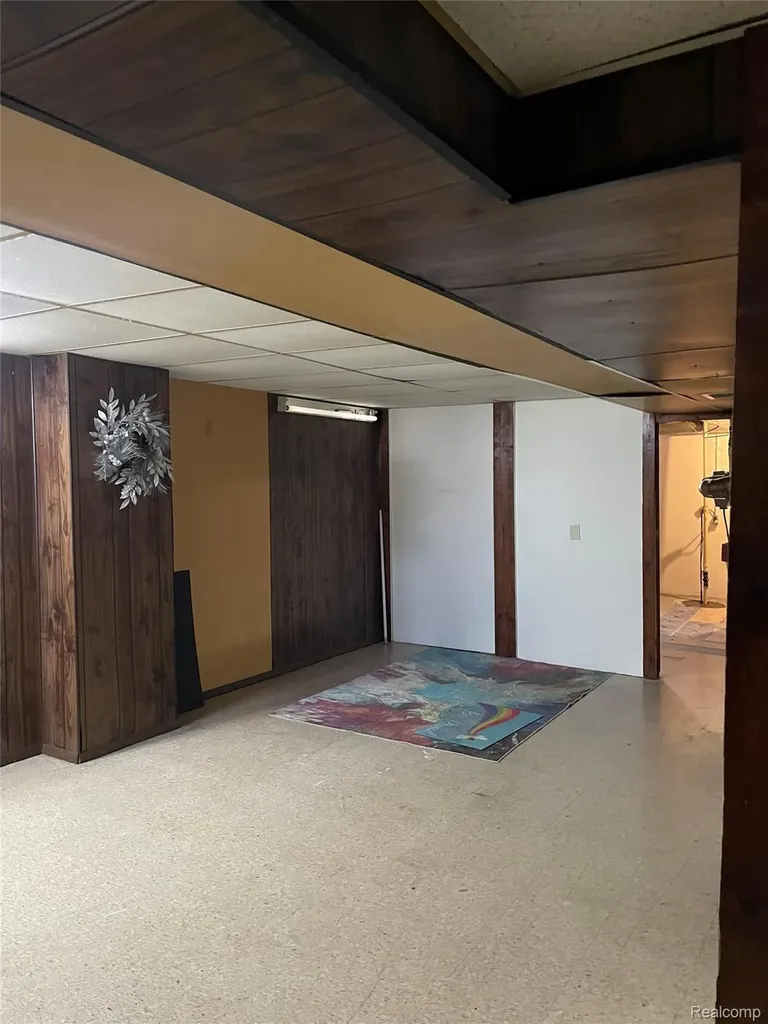 13958 Champagne Drive Sterling Heights City MI 48312