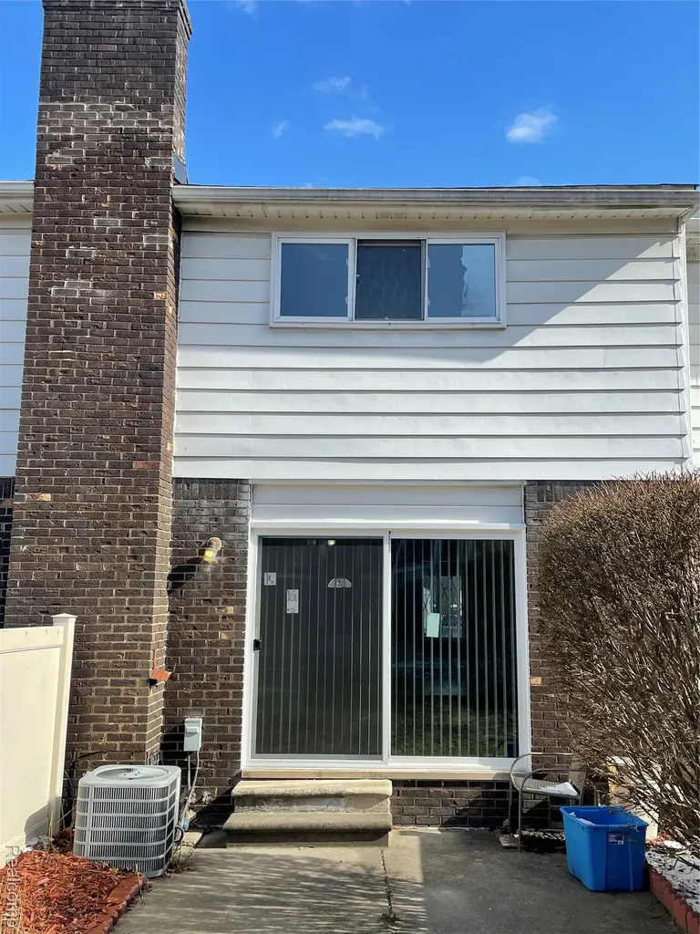 13958 Champagne Drive Sterling Heights City MI 48312