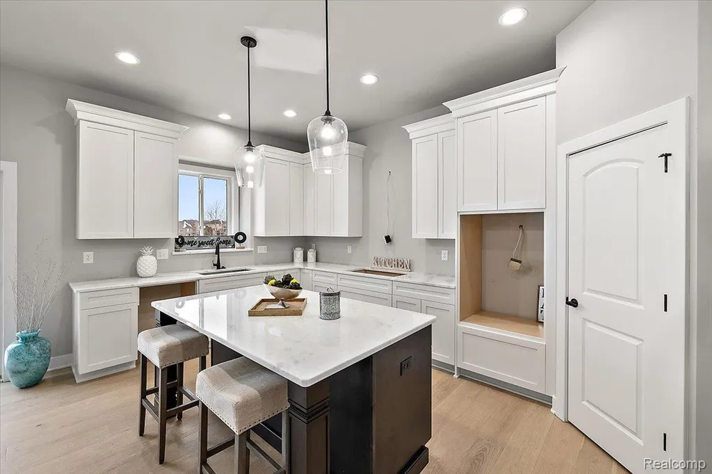 17827 Biscayne Drive Macomb Township MI 48042