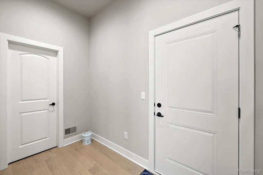 17827 Biscayne Drive Macomb Township MI 48042