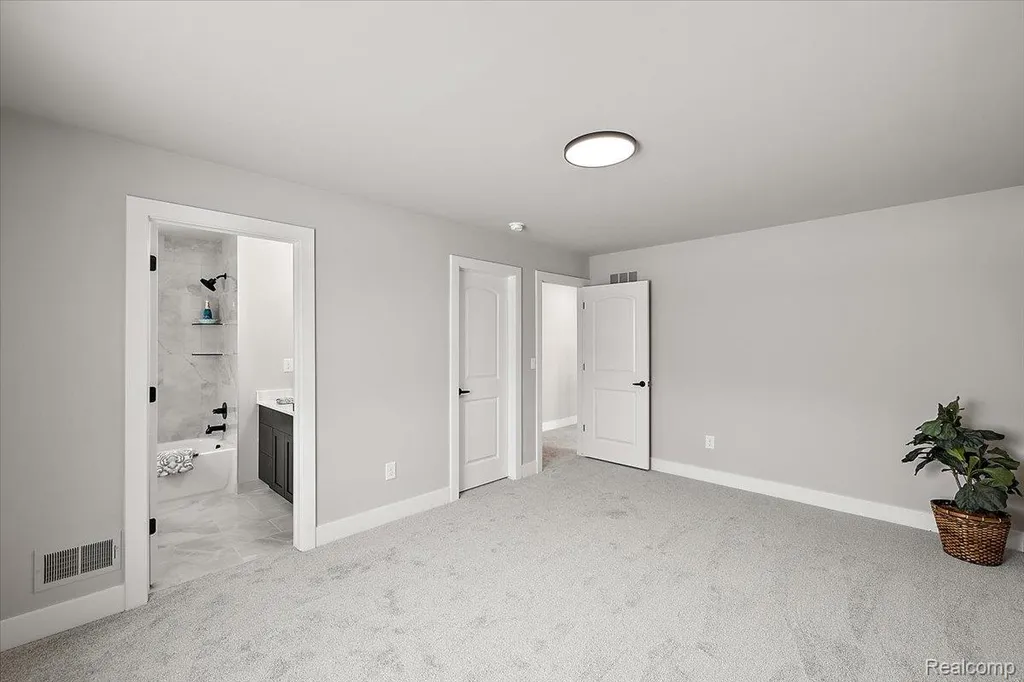 17827 Biscayne Drive Macomb Township MI 48042