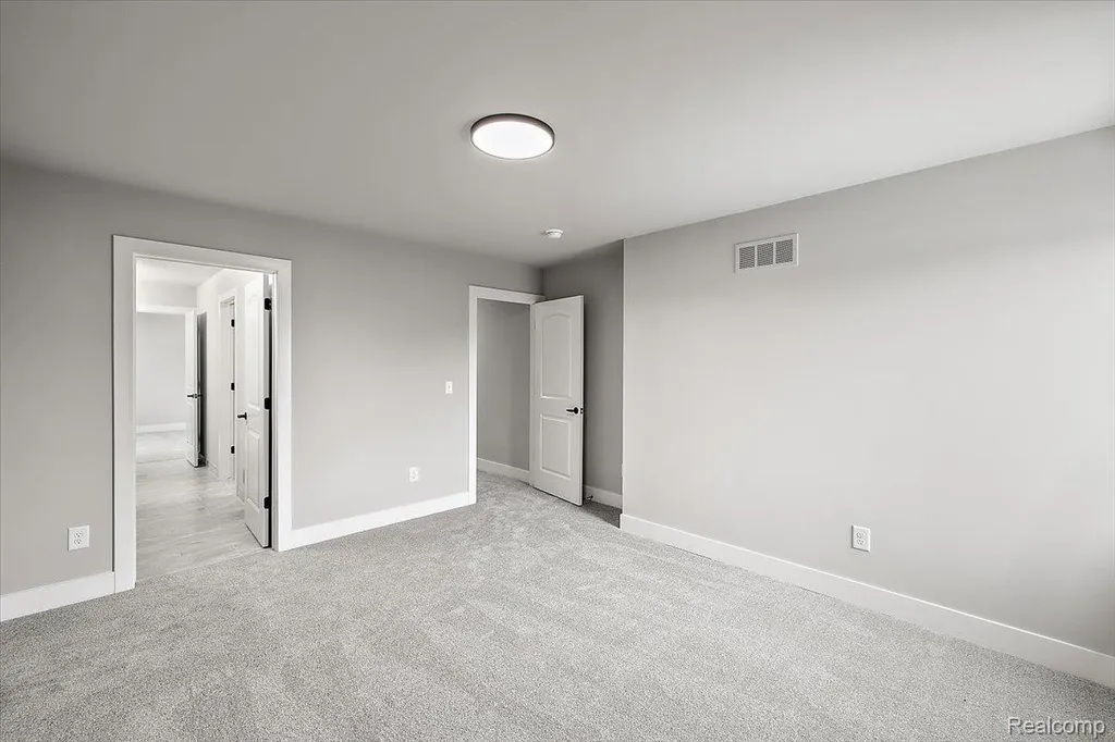 17827 Biscayne Drive Macomb Township MI 48042