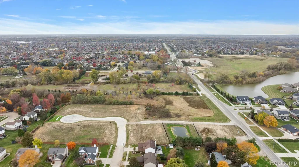 17827 Biscayne Drive Macomb Township MI 48042