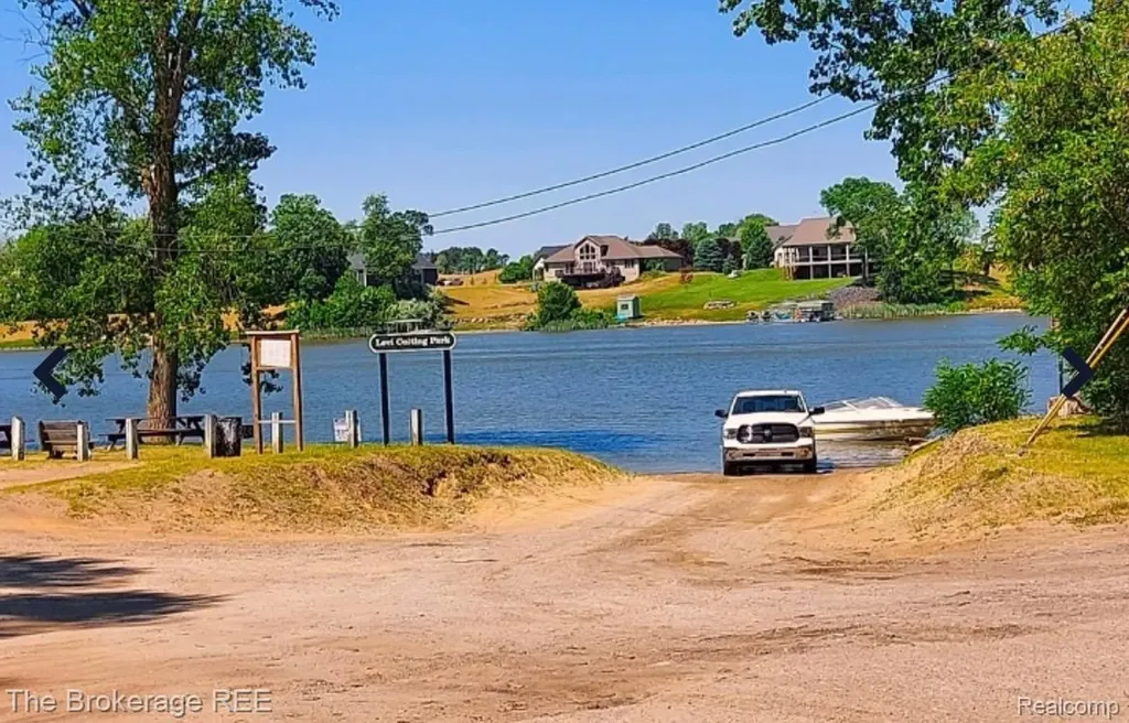 4654 Water Street Columbiaville Village MI 48421