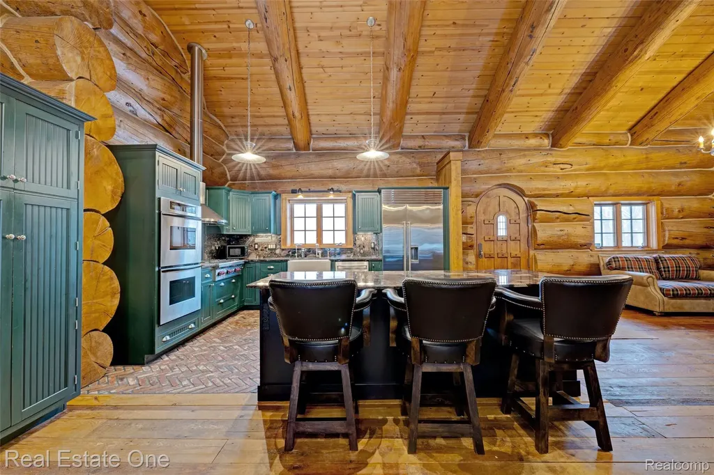 4340 Lahring Road Holly Township MI 48442