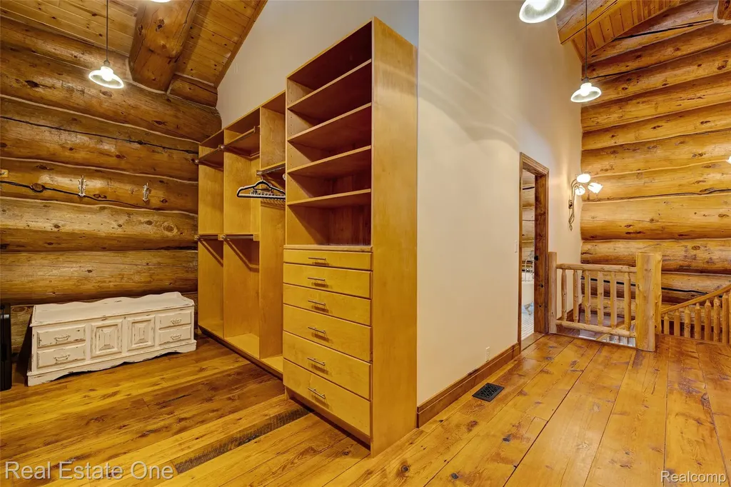 4340 Lahring Road Holly Township MI 48442