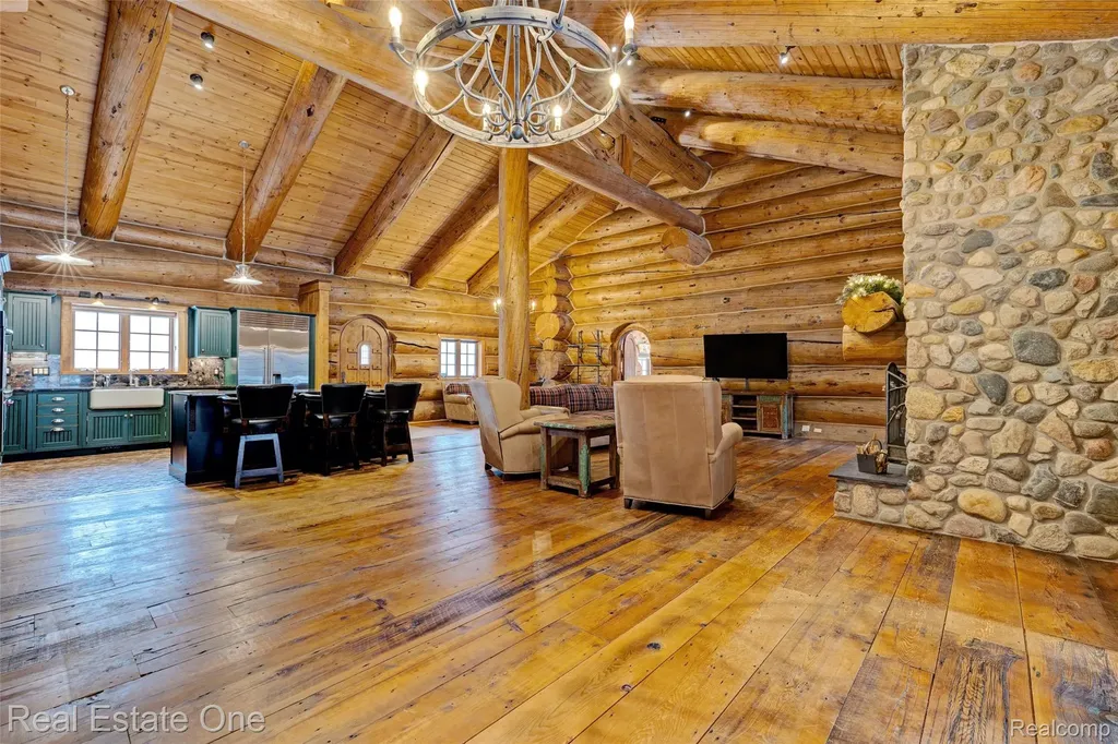 4340 Lahring Road Holly Township MI 48442