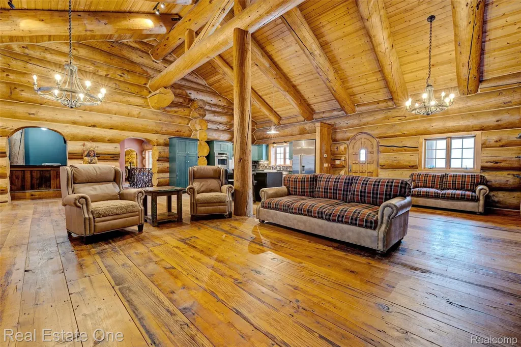 4340 Lahring Road Holly Township MI 48442