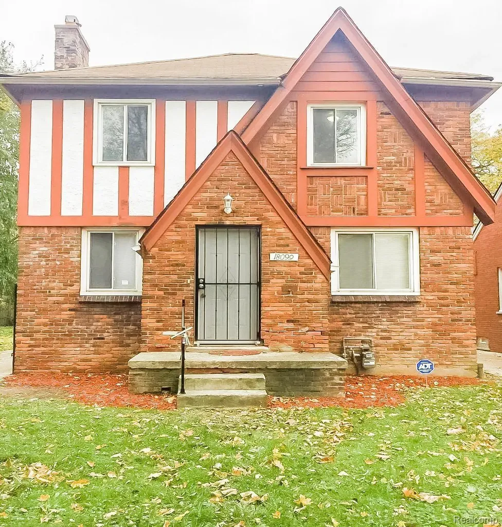 18099 Blackmoor Street Detroit City MI 48234