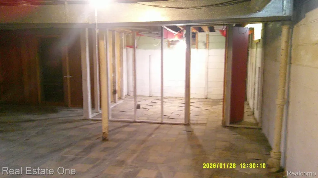 20435 Basil Street Detroit City MI 48235