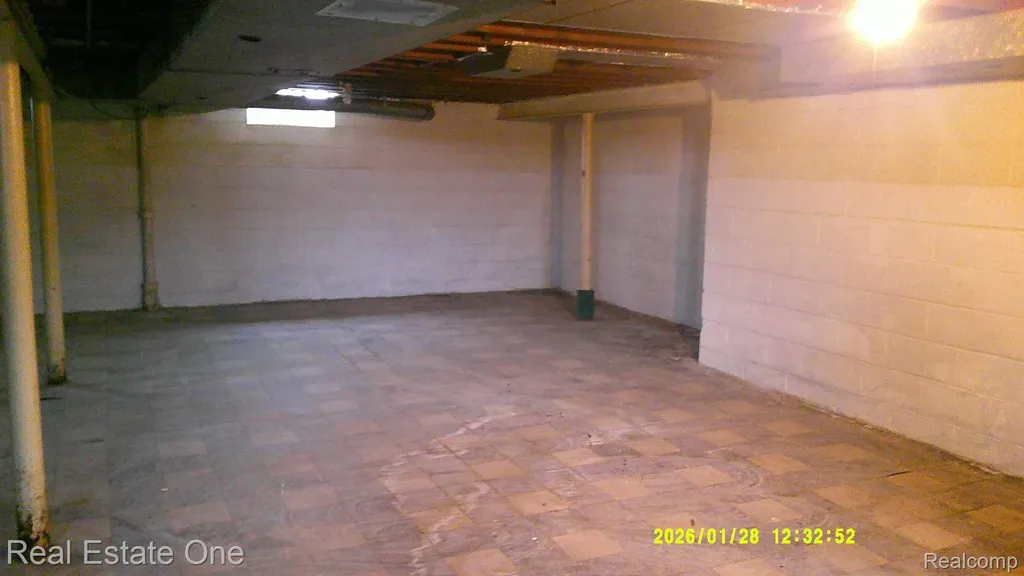 20435 Basil Street Detroit City MI 48235