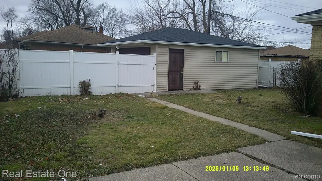 20435 Basil Street Detroit City MI 48235