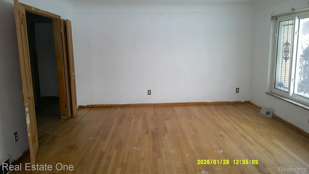 20435 Basil Street Detroit City MI 48235