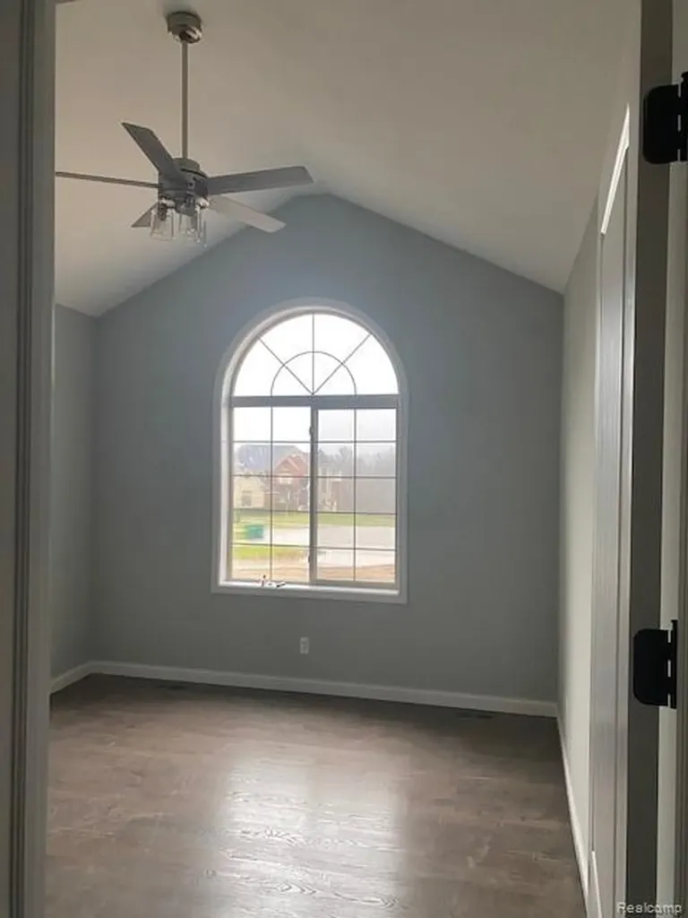 02 Bur Oak Lane Oakland Charter Township MI 48363