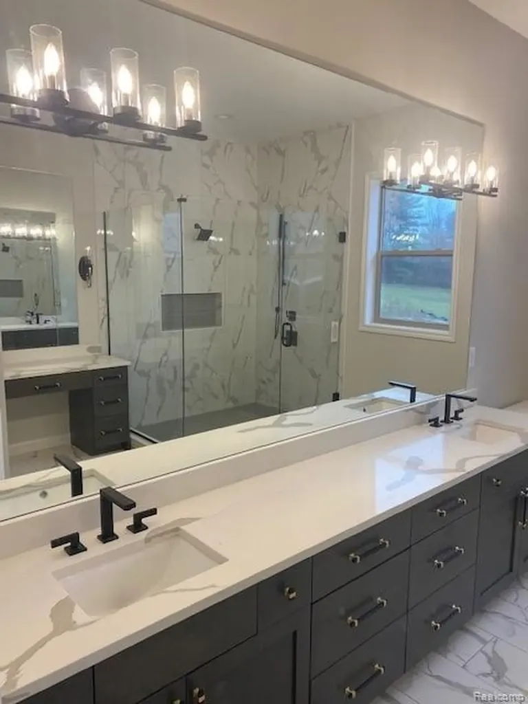 02 Bur Oak Lane Oakland Charter Township MI 48363
