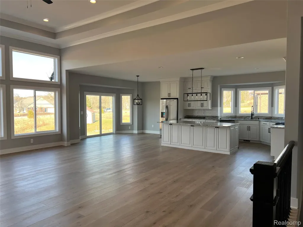 02 Bur Oak Lane Oakland Charter Township MI 48363
