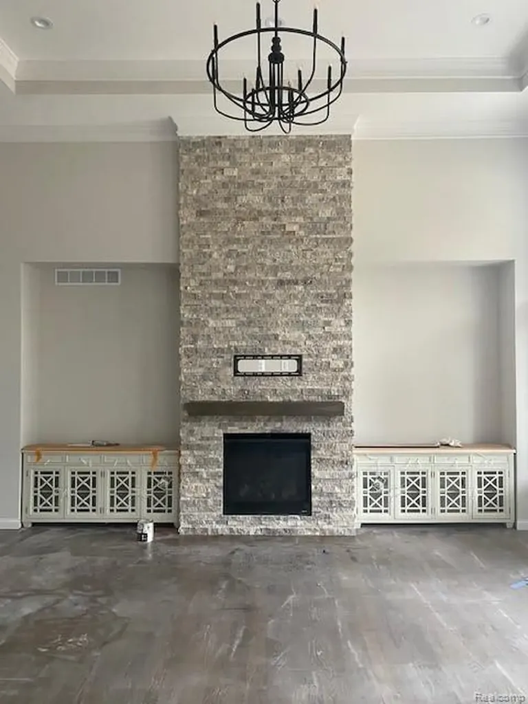 02 Bur Oak Lane Oakland Charter Township MI 48363