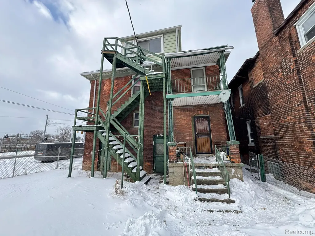 909/907 W Euclid Street Detroit City MI 48202